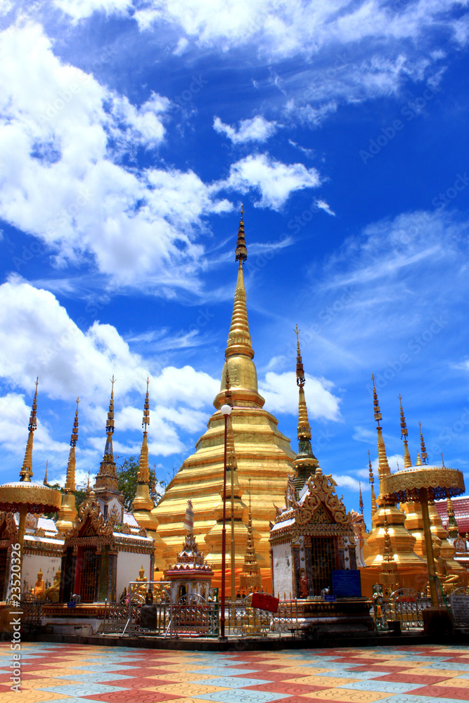 Fototapeta premium Watpratat pagoda in north of Thailand