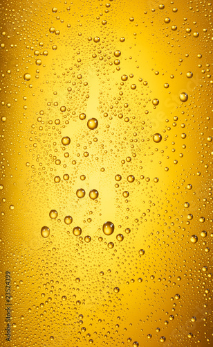 Bierfond mit Tropfen 26