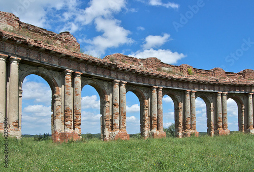 Ruzhany Palace ruins