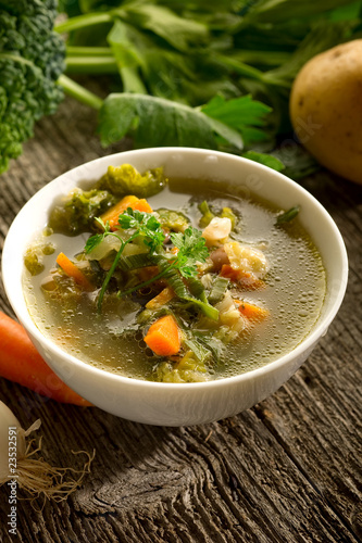 cup with vegetables soup - tazza di minestrone