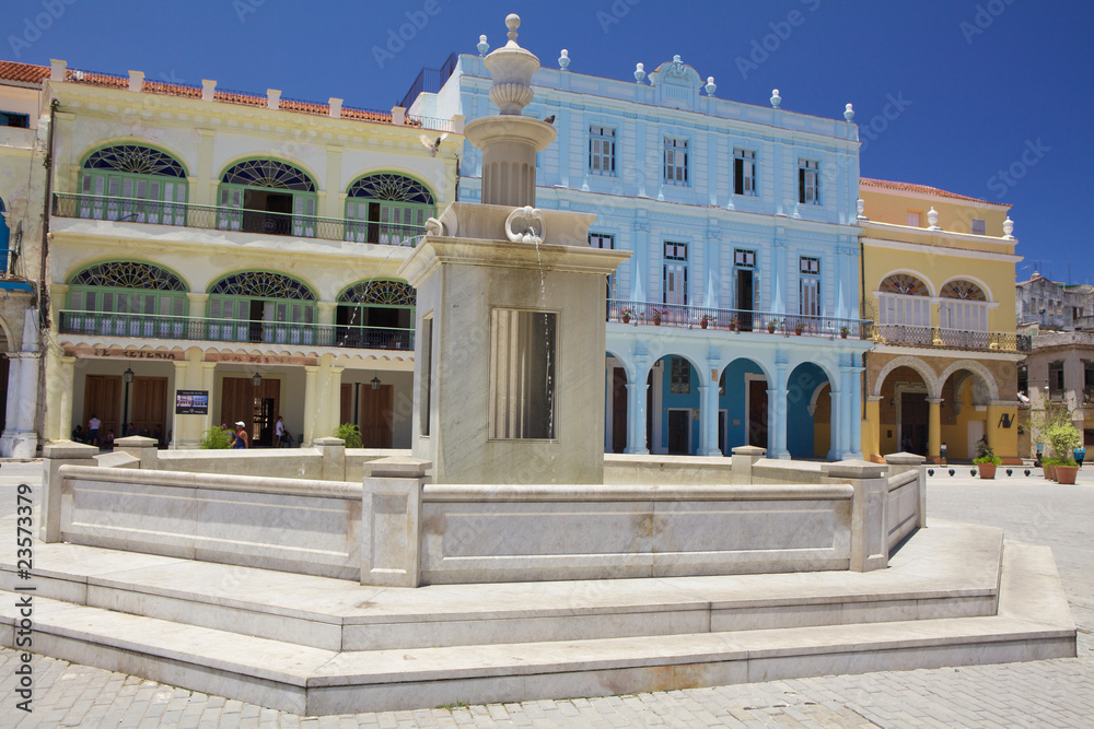 Fototapeta premium Fontana della Piazza Vecchia, Havana