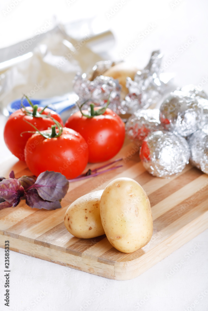 tomatoes with potatoes