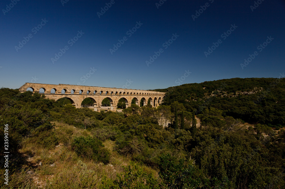 Le Pont du Gard, Aqueduc Romain