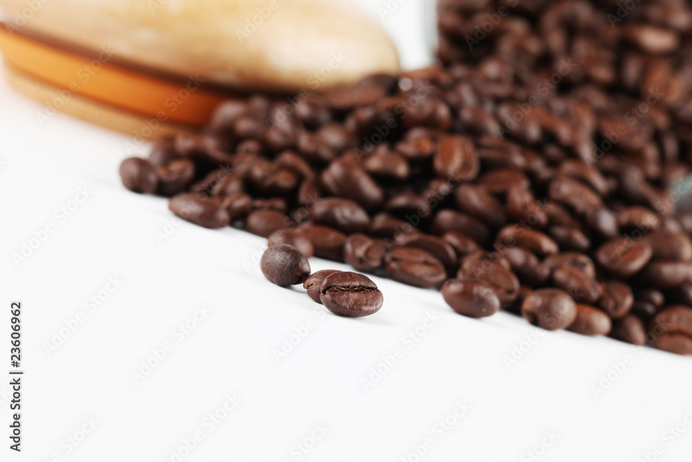 Fototapeta premium Spilled coffee beans