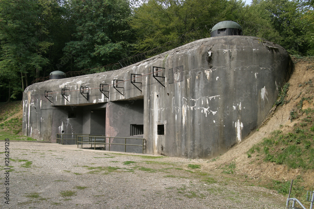Obraz premium Bunker Maginot Linie Schoenenbourg
