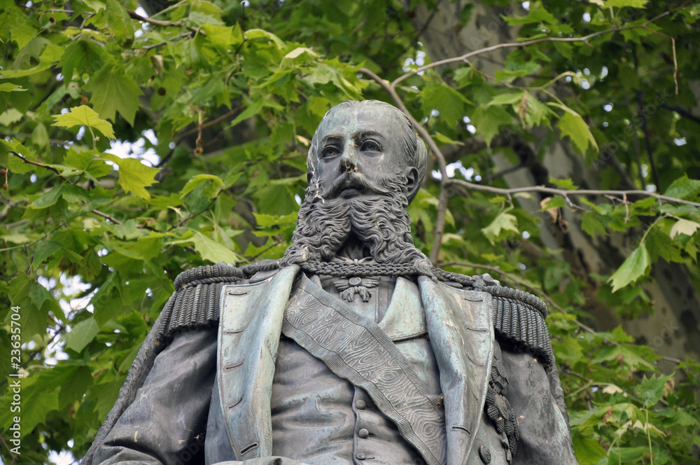 Fototapeta premium Kaiser Maximilian von Mexiko Denkmal, Wien