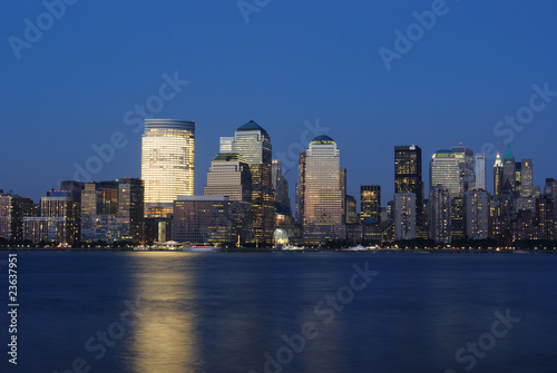 Manhattan Skyline at Dusk © SeanPavonePhoto