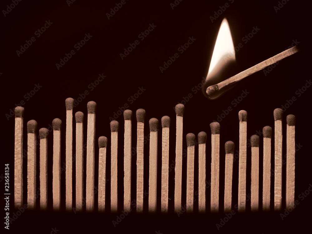 Zünhölzer Flamme StockFoto Adobe Stock