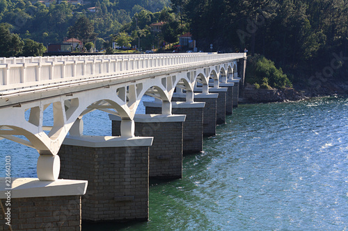 elegant  bridge