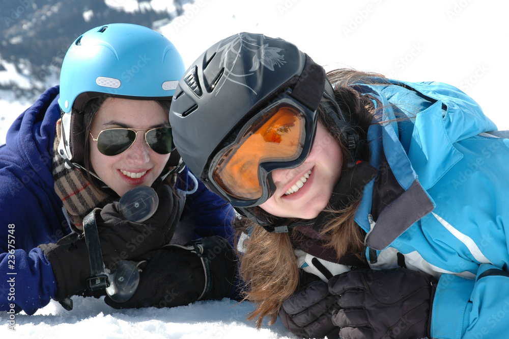 Winterporträt - Jugendliche - Winterporträt - Jugendliche -