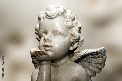 Stone Angel Kiss © Deminos