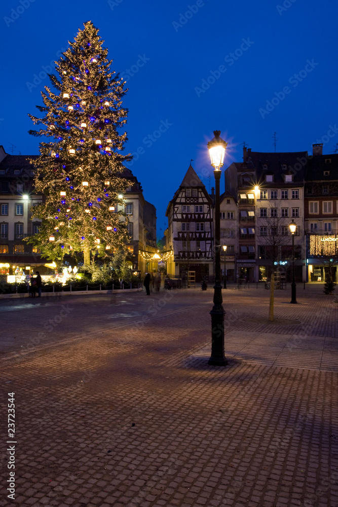Fototapeta premium Place Broglie, Christmas time in Strasbourg, Alsace, France
