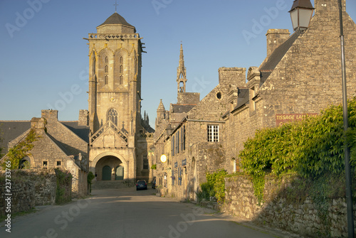 locronan en bretagne photo