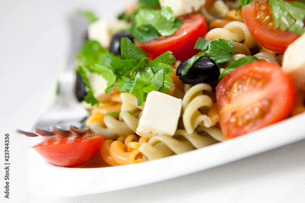 Pasta salad with goat cheese