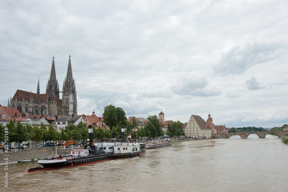 Regensburg, Donau, Dom, Steinerne Brücke
