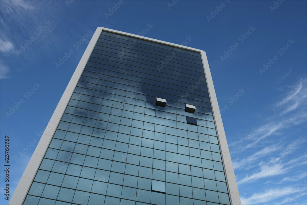 Fototapeta premium highrise glass building