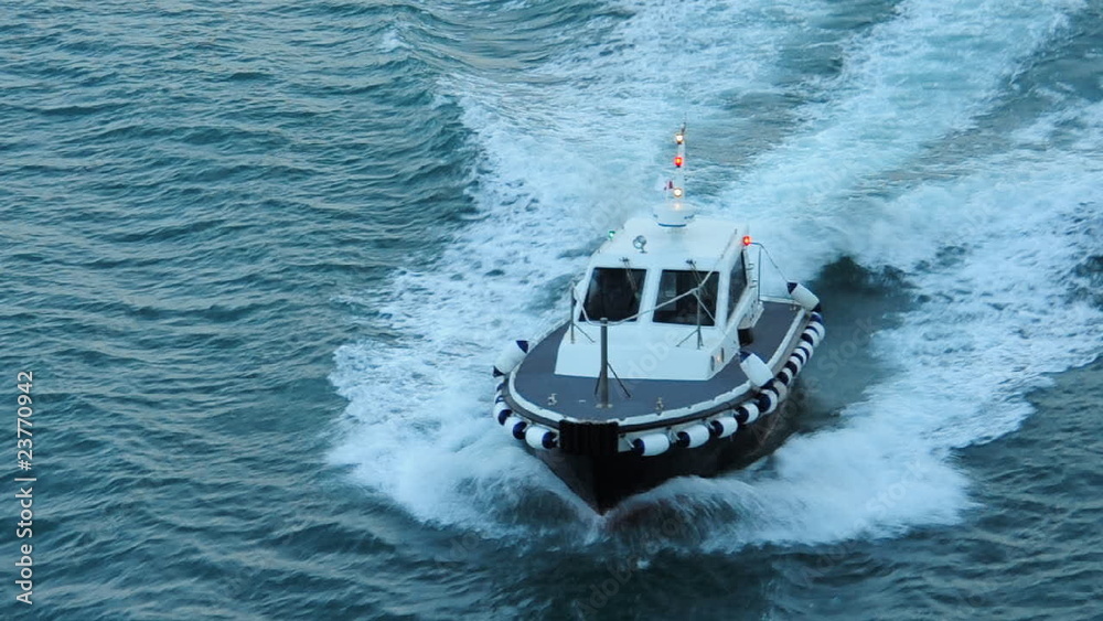bateau pilote