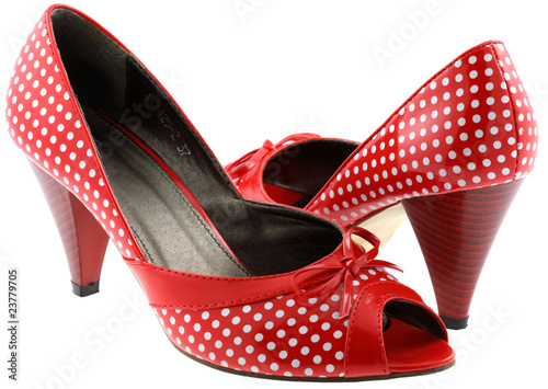 escarpins rouges, chaussures dames, fond blanc