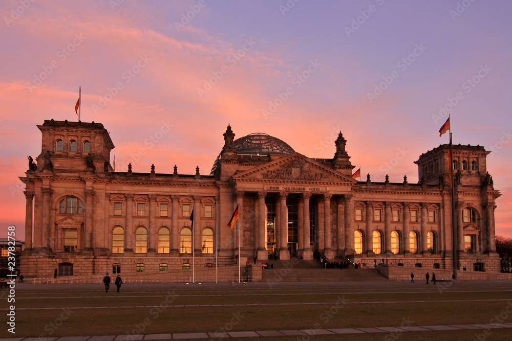 Reichstag im Sonnenuntergang