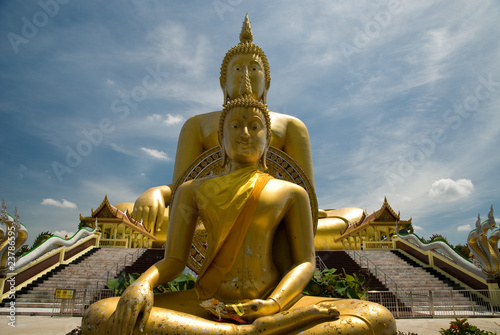 image of buddha Wat muang Angthong Thailand
