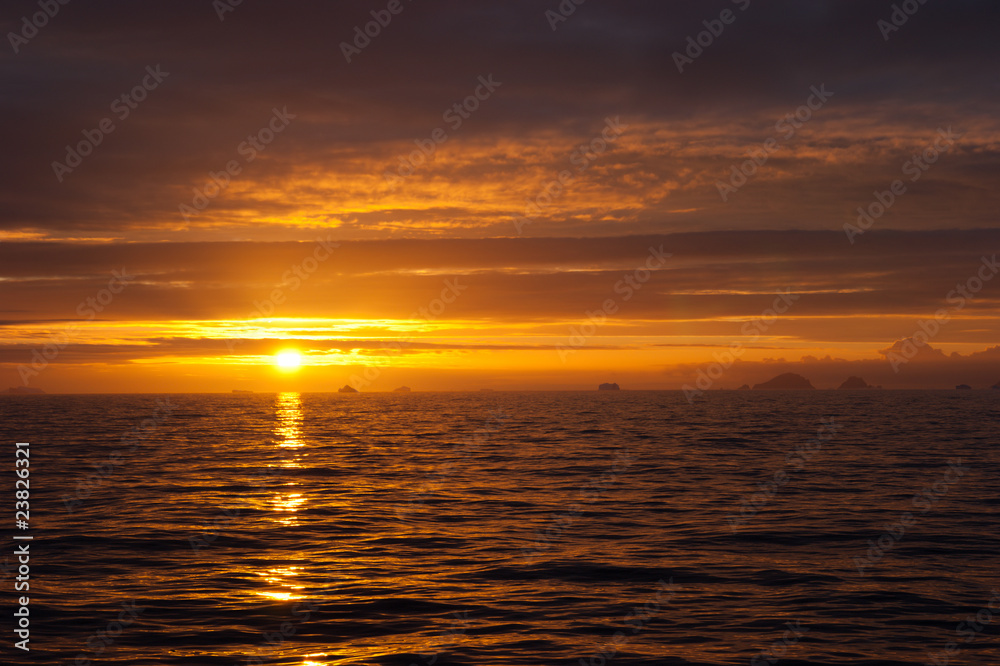 Sea sunset idyll