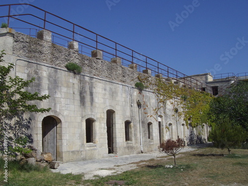 Vue intérieure du Fort Enet