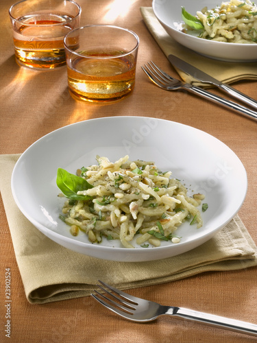 pâtes trofie au pesto d'anchois