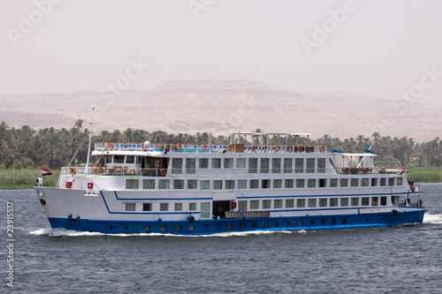 Obraz na płótnie nile cruise w salonie
