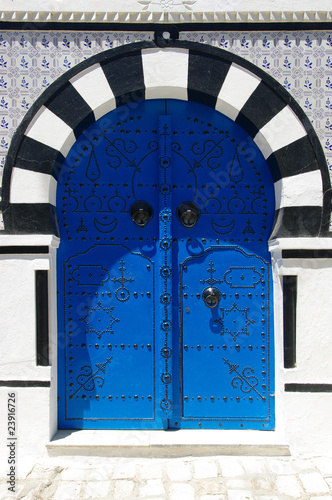 porte bleue de tunisie