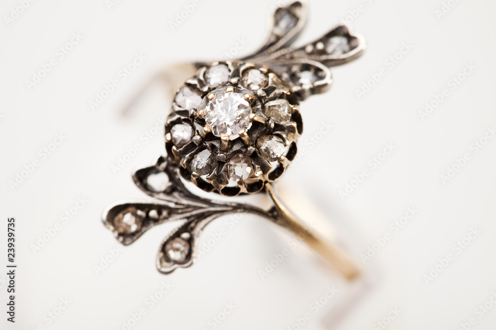Jewel & Ring Jewel & Ring