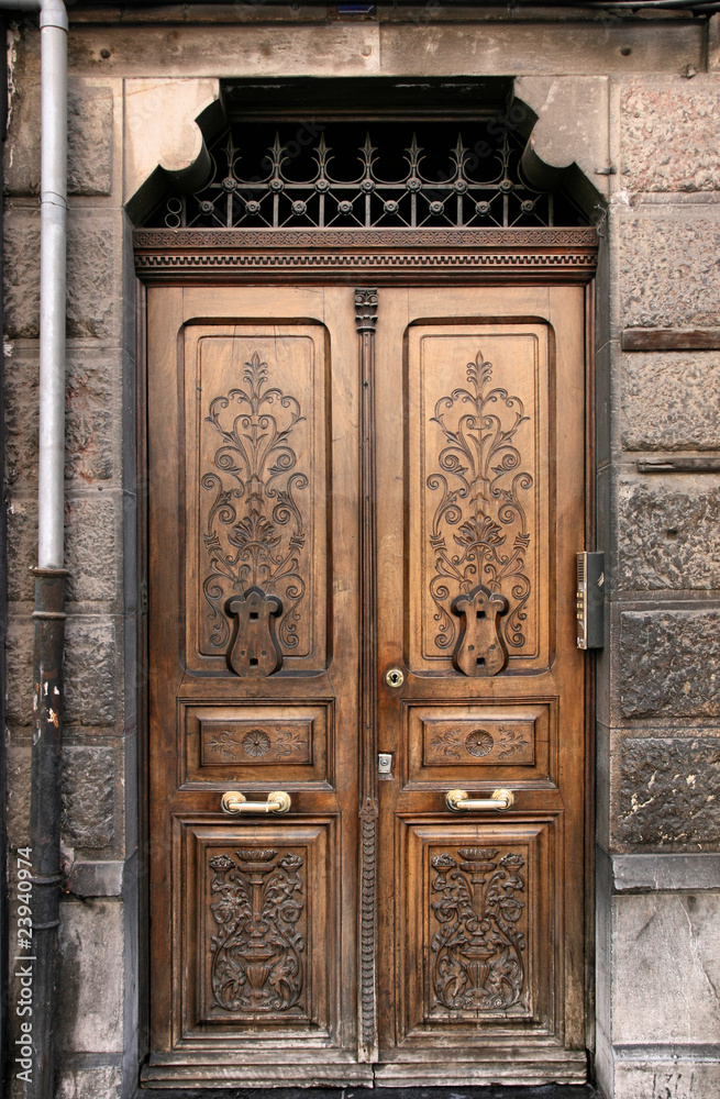 Ornamental door in Leon