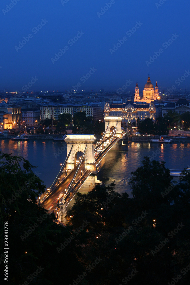 Budapest - Puente de las Cadenas