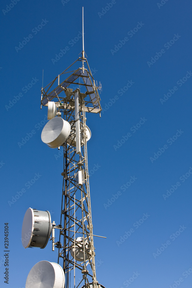 Antenna tower