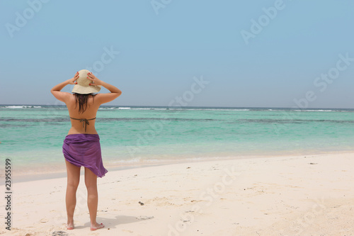 Wallpaper Mural woman on a tropical beach Torontodigital.ca