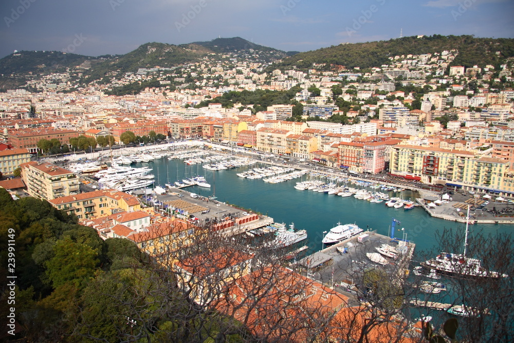 Port de Nice et des montagnes