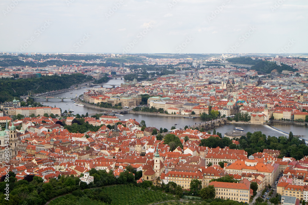 Vista di Praga dalla torre di Petrin