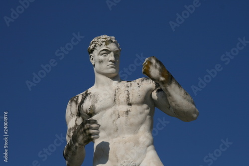 Roma, statua dello stadio dei marmi © Andros68