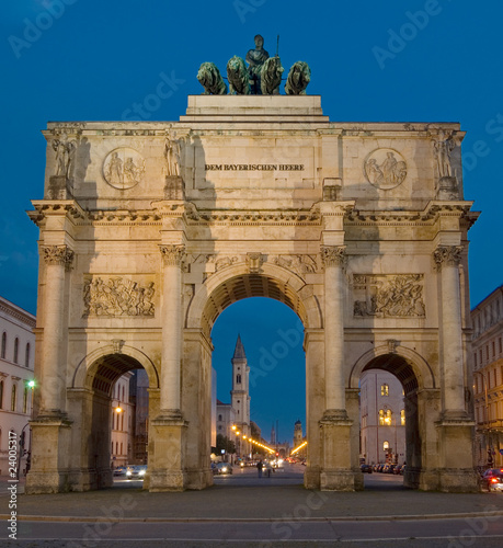 Das Siegestor von München © Fineart Panorama