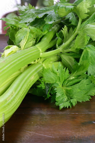 organic fresh celery
