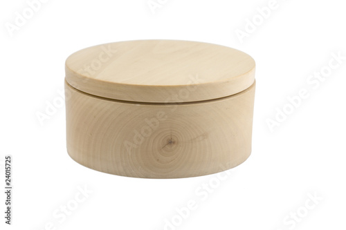 wooden round box © caimacanul