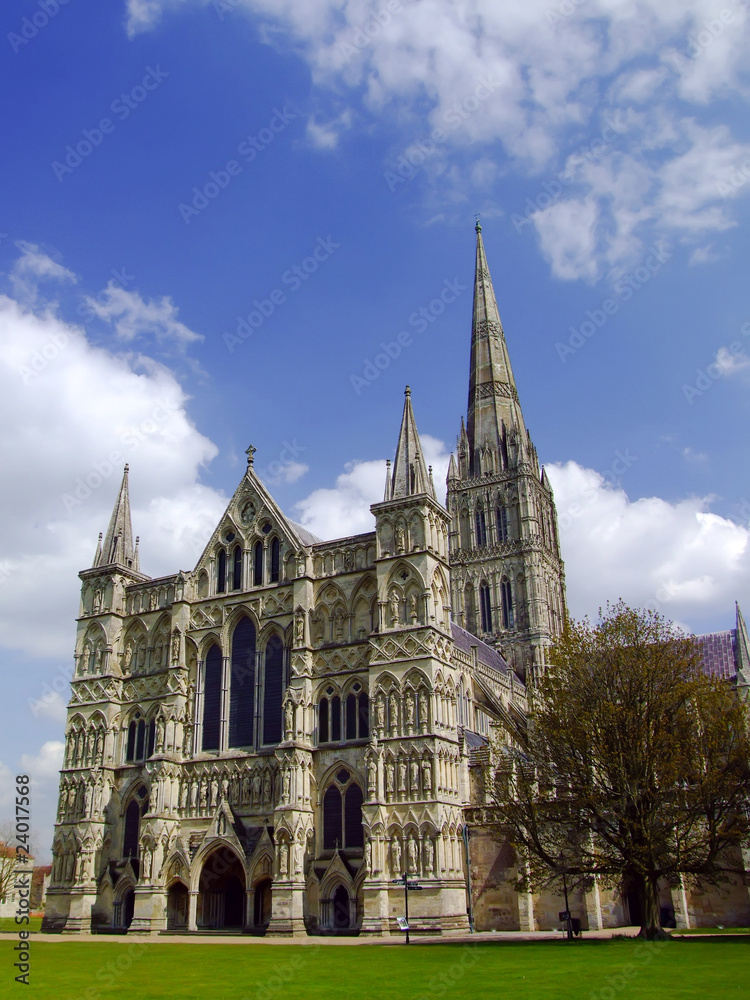 Salisbury Cathedral on a beautiful day