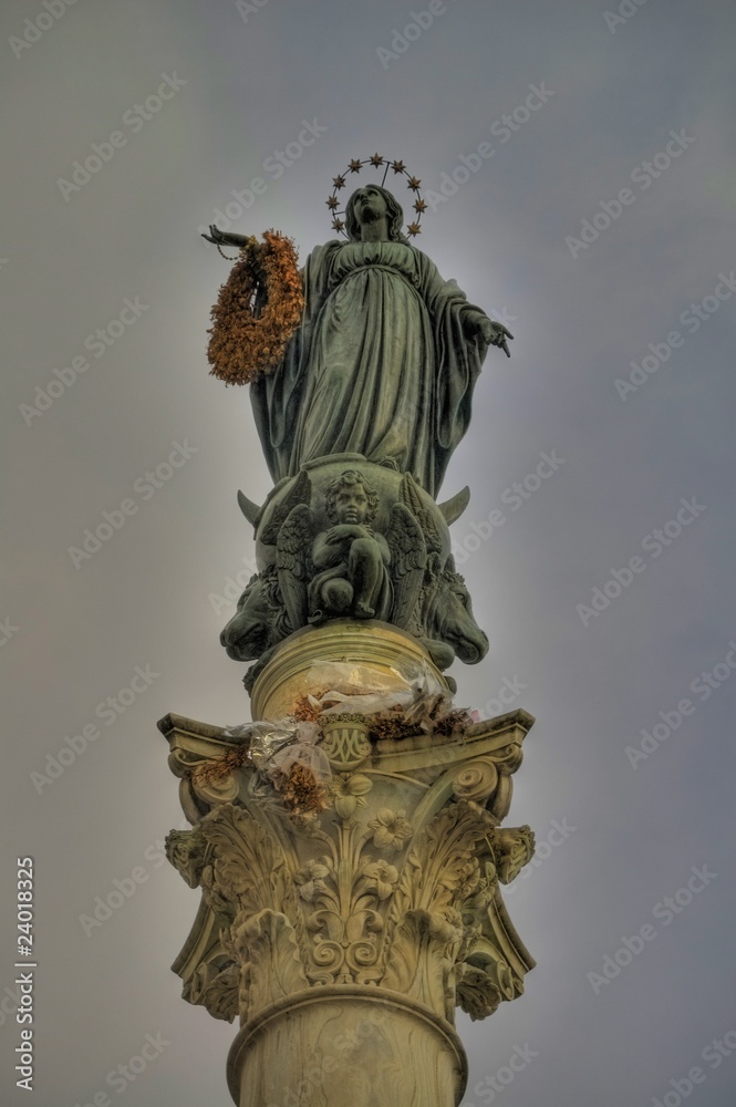 Columna de la Inmaculada en Roma (HDR)