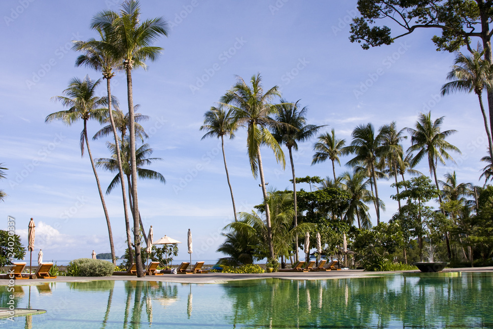 Obraz premium Beautiful tropical beach at island Koh Chang , Thailand.