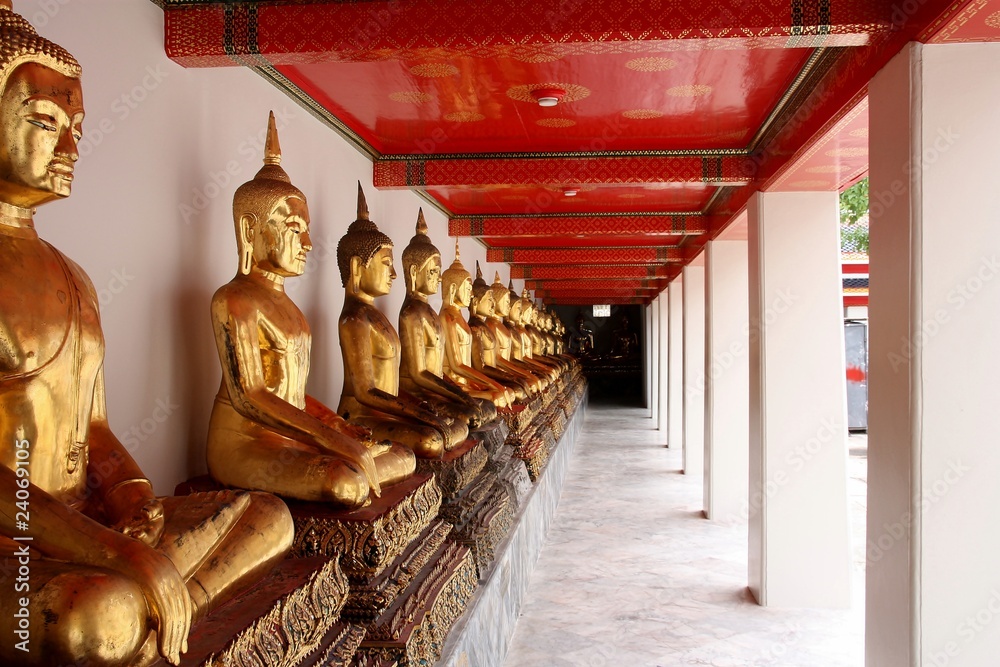 Fototapeta premium Buddha image