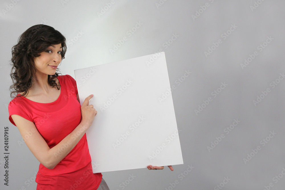 Portrait d'une femme avec panneau blanc Portrait d'une femme avec panneau blanc