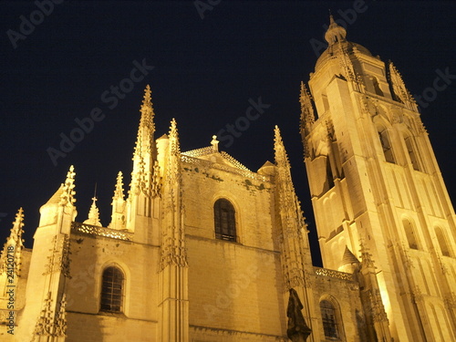 Catedral de Segovia por la noche