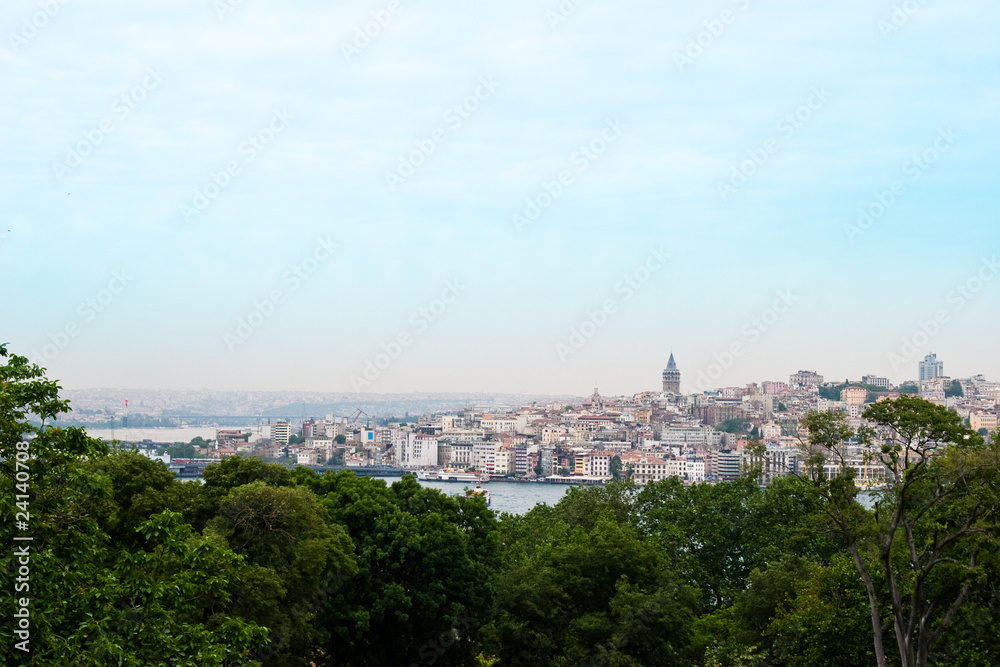 Golden Horn mit Galata Turm, Istanbul, Türkei