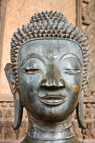 Head of image of Buddha