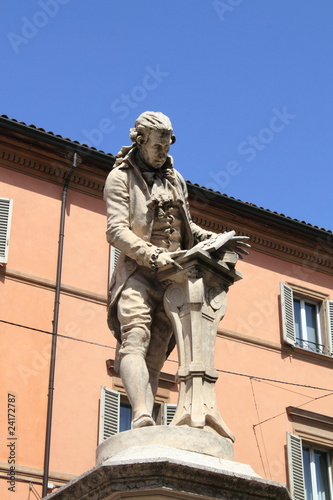 monumento a galvani photo