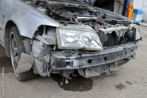 Crashed car - a series of CRASHED CAR images. © uwimages